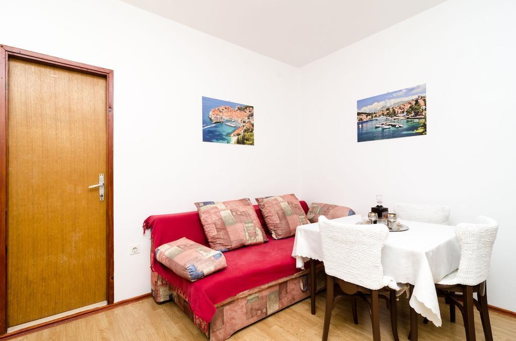 Guest House Kola Slano Bilik gambar