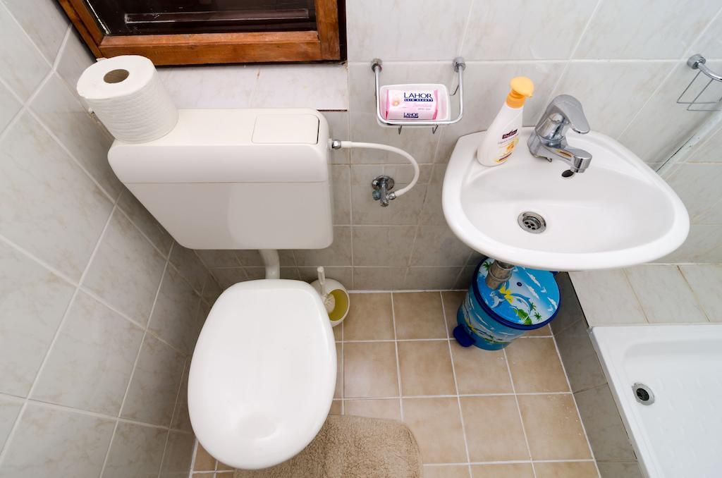 Guest House Kola Slano Bilik gambar