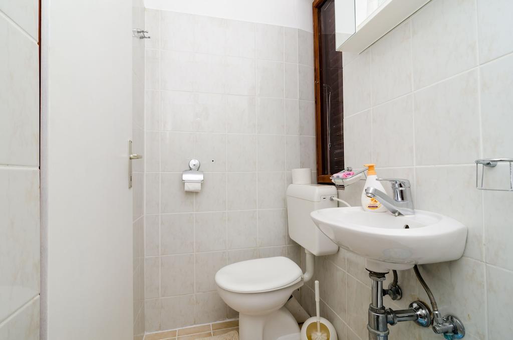 Guest House Kola Slano Bilik gambar